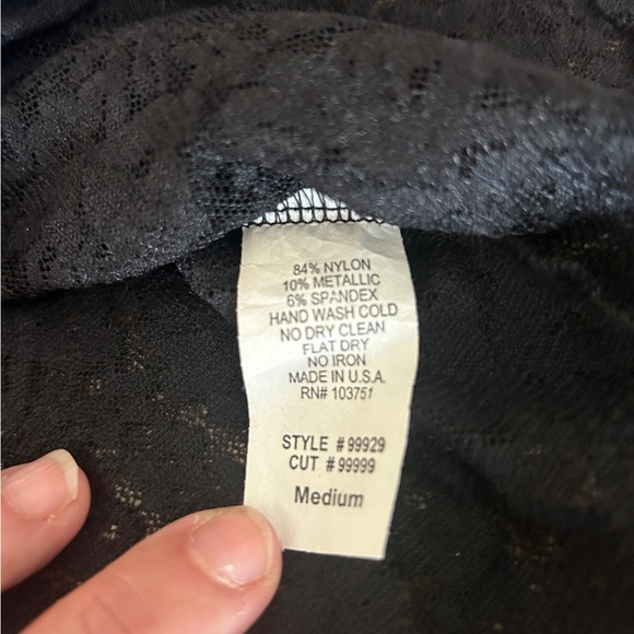 Rebound Sleeveless Semi-Thru Women’s Top, Medium - Picture 3 of 4